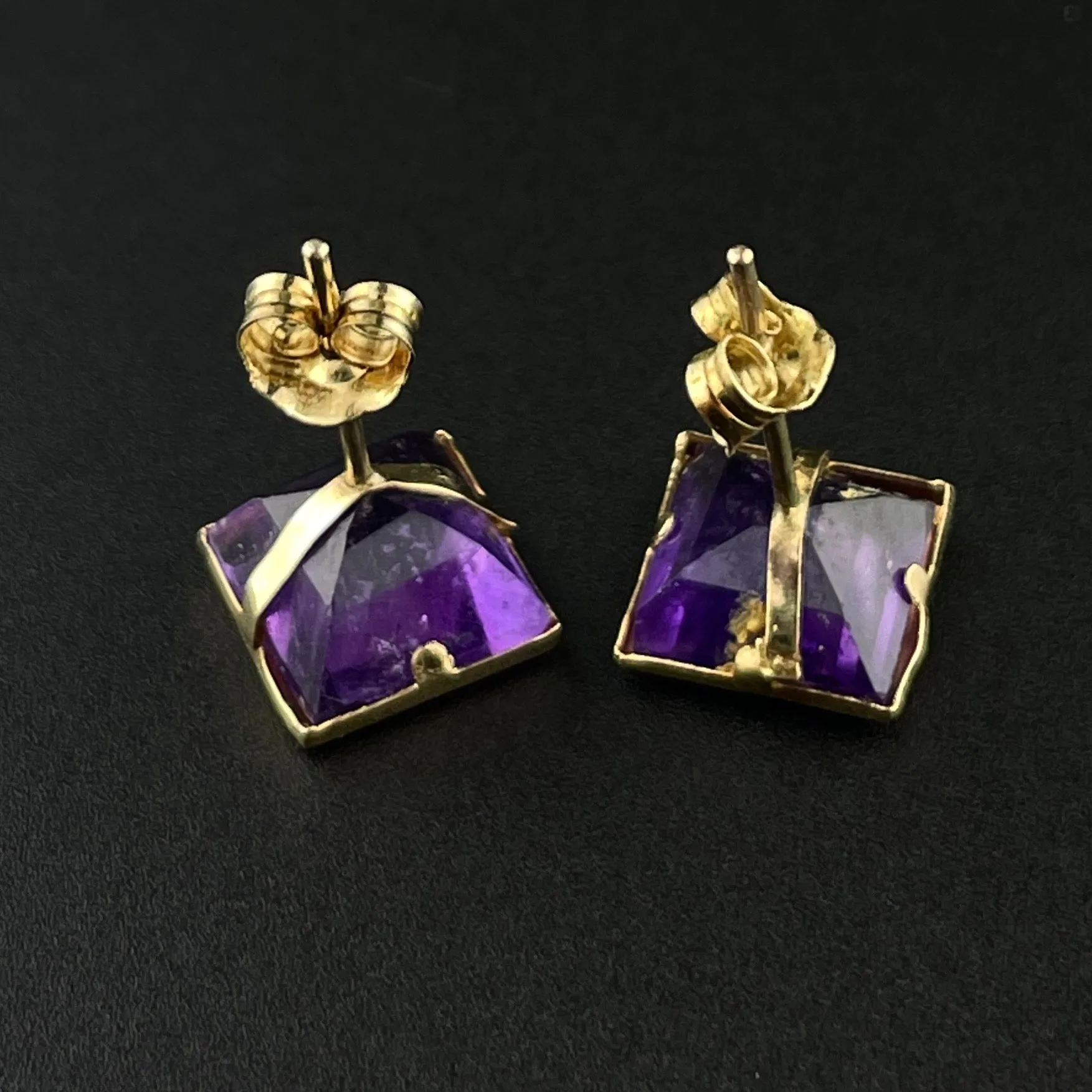 10K Gold Natural Square Cut Amethyst Post Earrings