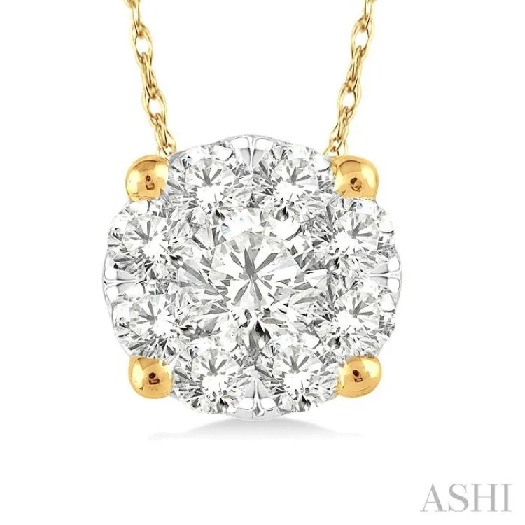 1/8 Ctw Lovebright Round Cut Diamond Pendant in 14K Yellow Gold with Chain