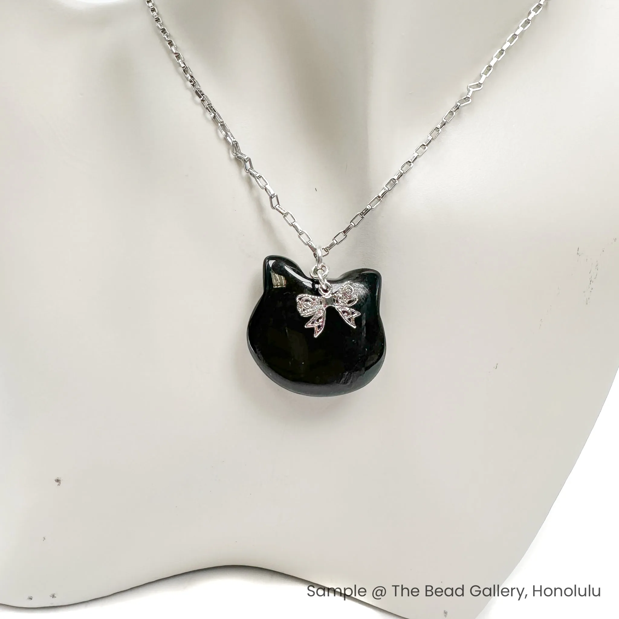 Black Onyx Cat Pendant - 1 pc.