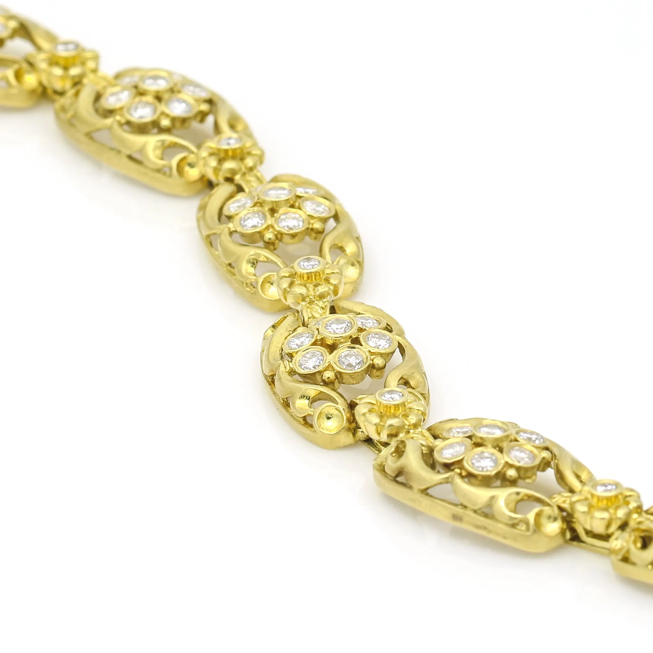 Designs Unlimited Women's Diamond Fancy Openwork Flower Link Bracelet in 18k Gold