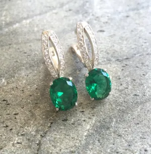 Drop Emerald Earrings - Long Green Earrings - Unique Oval Earrings