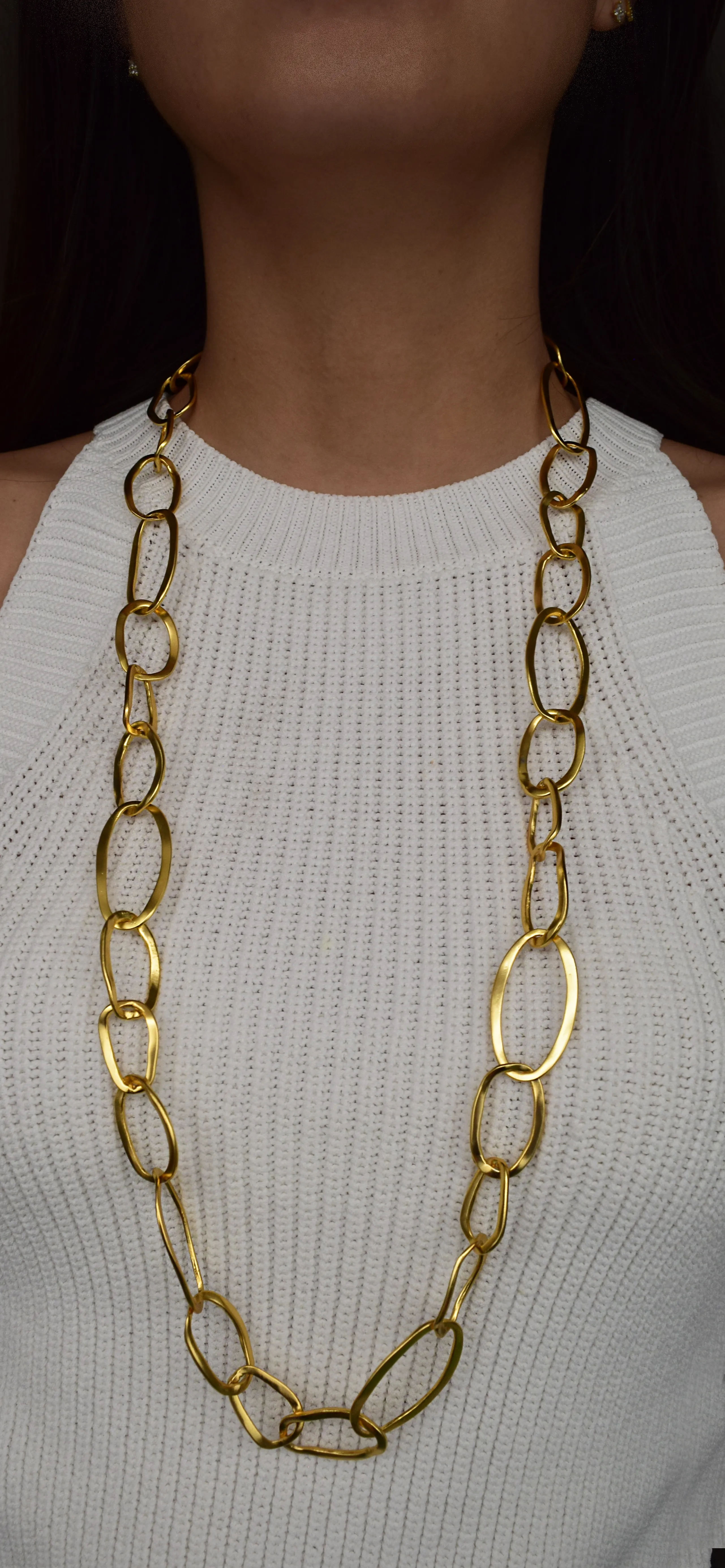 Oval link long chain