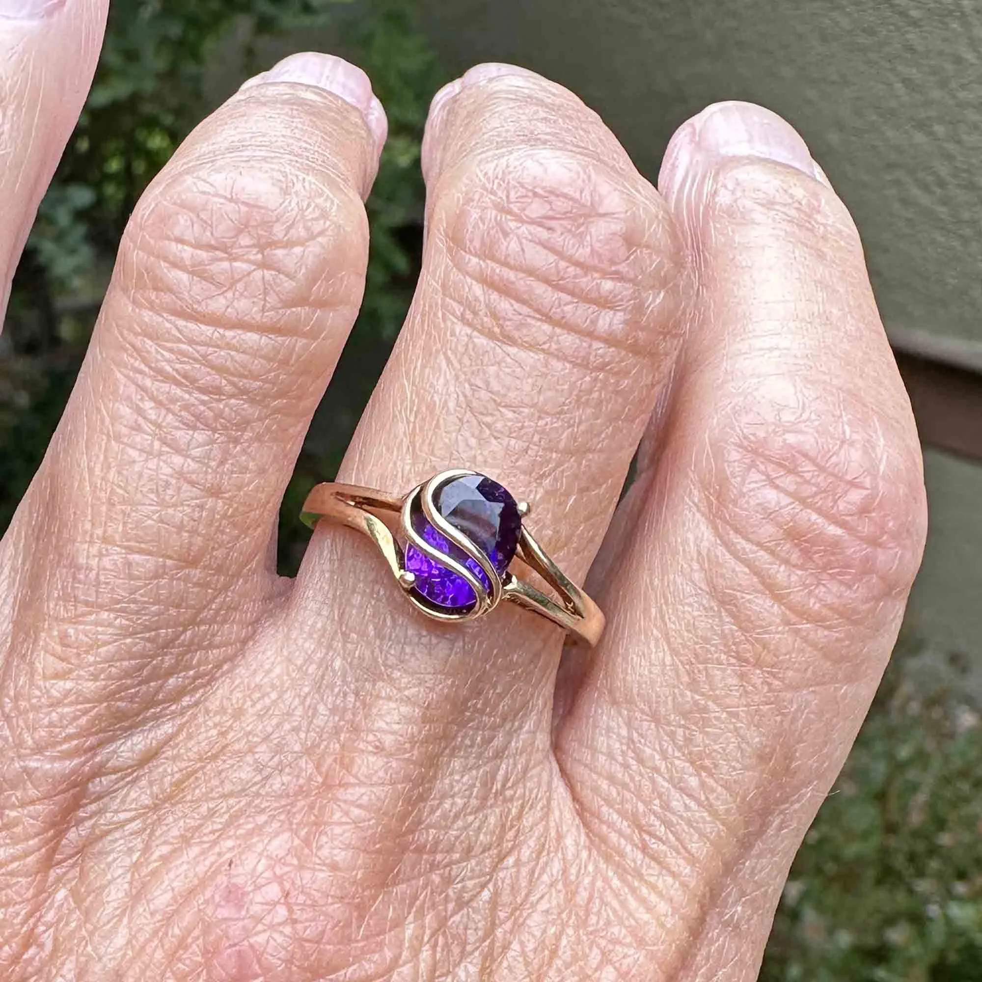 Vintage 10K Gold Bypass Amethyst Ring, Sz 9